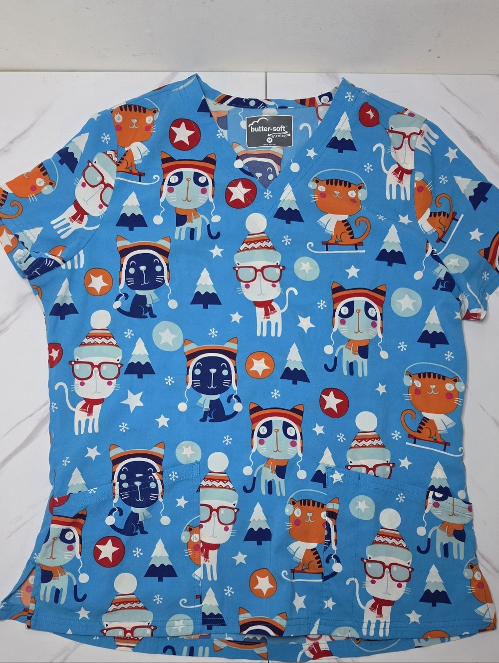 butter-soft Stretch Blue Winter Cat Print Scrub Top